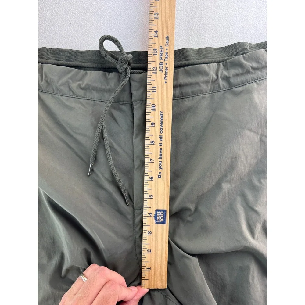 Nike Sportswear Men's Olive Green‎ Essential Style Utility Pants Size 38x29
